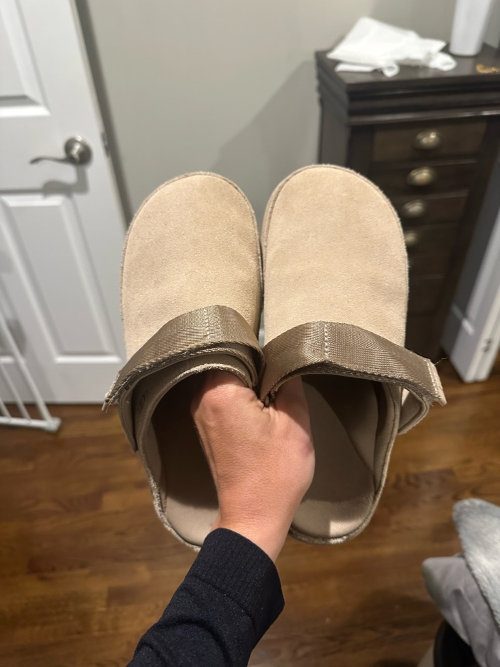 Ugg Goldenstar size 8